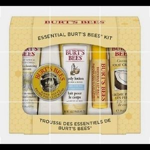 Burt's Bees Essential Gift Set, 5 Travel